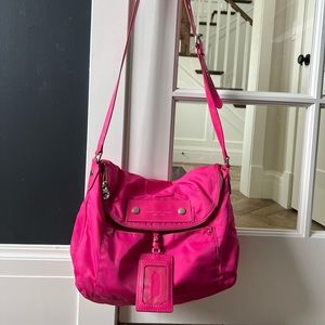 Marc Jacobs Crossbody in Hot Pink